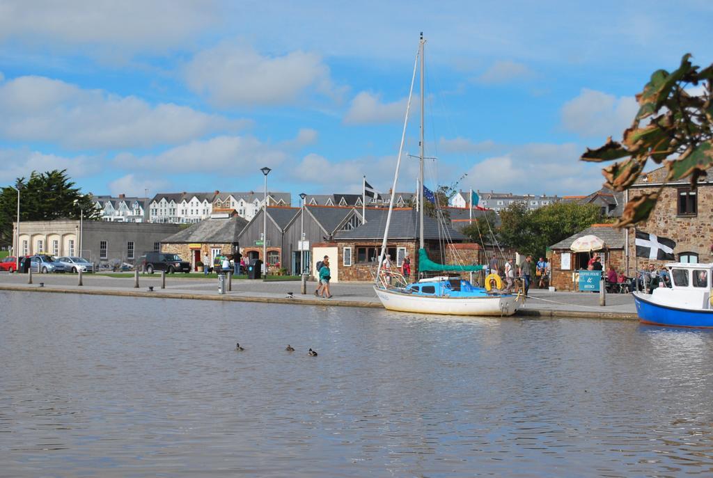 Oak Bude